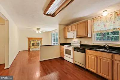 9404 Mirror Pond Drive, Fairfax, VA 22032 - Photo 17