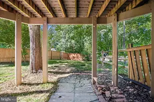 10051 Downeys Wood Ct, Burke, VA 22015 - Photo 33