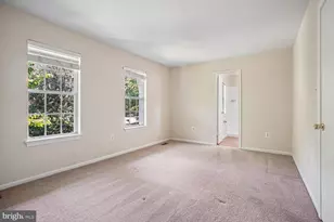 10051 Downeys Wood Ct, Burke, VA 22015 - Photo 15