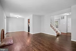 10051 Downeys Wood Ct, Burke, VA 22015 - Photo 11