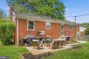 3241 Holly Hill Dr, Falls Church, VA 22042 - Photo 31