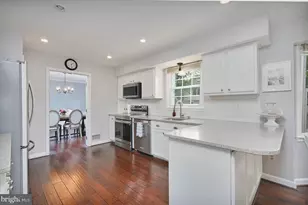6115 Mountain Springs Ln, Clifton, VA 20124 - Photo 9