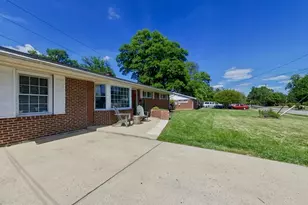 4520 Apple Tree Dr, Alexandria, VA 22310 - Photo 3