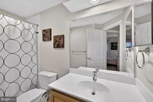 8306 Elm Grove Ct, Vienna, VA 22182 - Photo 27