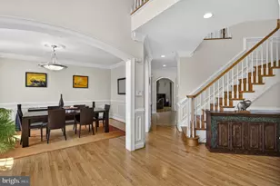 8306 Elm Grove Ct, Vienna, VA 22182 - Photo 3