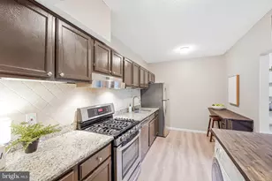 11804 Breton Ct, Reston, VA 20191 - Photo 7