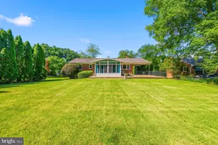 8311 W Boulevard Dr, Alexandria, VA 22308 - Photo 31
