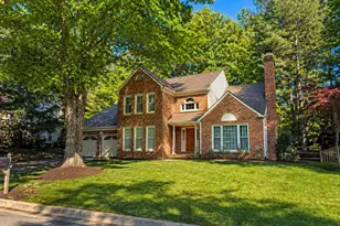 2989 Franklin Oaks Dr, Herndon, VA 20171 - Photo 1