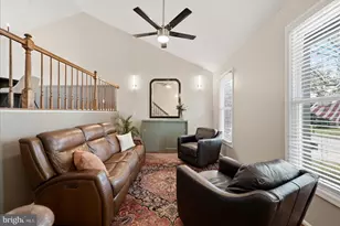 13704 Springhaven Dr, Chantilly, VA 20151 - Photo 7