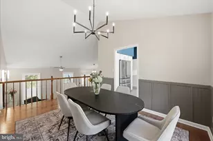 13704 Springhaven Dr, Chantilly, VA 20151 - Photo 9