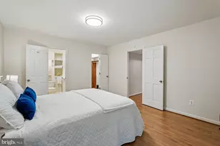 11732 Stuart Mill Rd, Oakton, VA 22124 - Photo 57