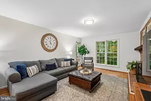 11732 Stuart Mill Rd, Oakton, VA 22124 - Photo 21