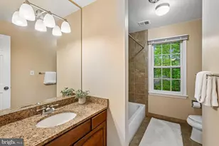 11732 Stuart Mill Rd, Oakton, VA 22124 - Photo 47