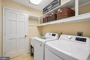 11732 Stuart Mill Rd, Oakton, VA 22124 - Photo 29
