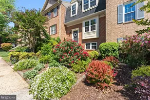 7027 Solomon Seal Ct, Springfield, VA 22152 - Photo 3