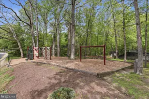 5801 Rexford Dr, Springfield, VA 22152 - Photo 25