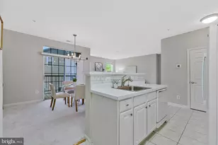 11575 Cavalier Landing Ct, Fairfax, VA 22030 - Photo 13