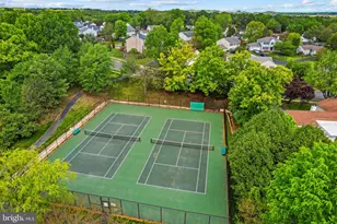 12168 Eddyspark Dr, Herndon, VA 20170 - Photo 63