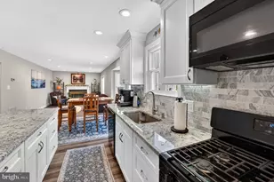 12168 Eddyspark Dr, Herndon, VA 20170 - Photo 23
