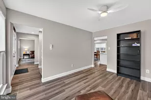 12168 Eddyspark Dr, Herndon, VA 20170 - Photo 13