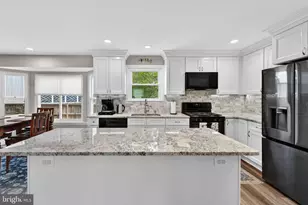 12168 Eddyspark Dr, Herndon, VA 20170 - Photo 19