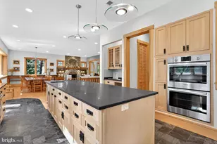 2136 Powhatan St, Falls Church, VA 22043 - Photo 15