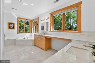 2136 Powhatan St, Falls Church, VA 22043 - Photo 35