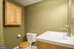 14617 Lock Dr, Centreville, VA 20120 - Photo 25