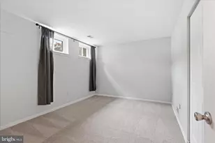10256 Friendship Ct, Fairfax, VA 22032 - Photo 29