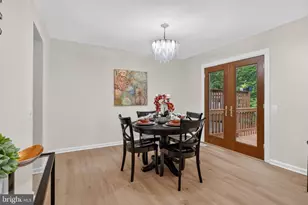 5866 Wood Flower Ct, Burke, VA 22015 - Photo 5