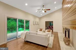 12009 Canter Ln, Reston, VA 20191 - Photo 17