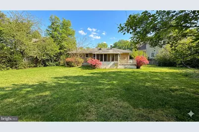 902 Olympian Circle SW, Vienna, VA 22180 - Photo 3
