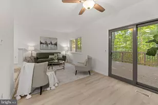 11944 Barrel Cooper Ct, Reston, VA 20191 - Photo 3