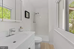 11944 Barrel Cooper Ct, Reston, VA 20191 - Photo 13