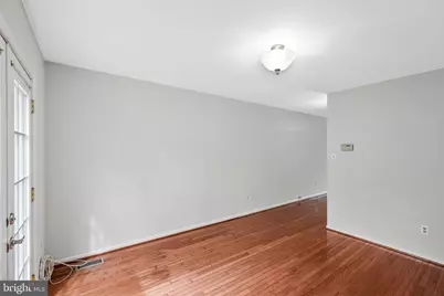 5175 Glen Meadow Drive, Centreville, VA 20120 - Photo 5