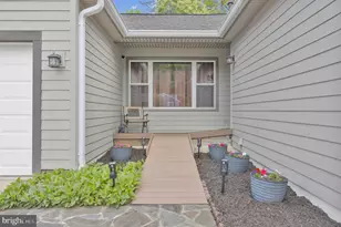 6615 Crayford St, Burke, VA 22015 - Photo 37