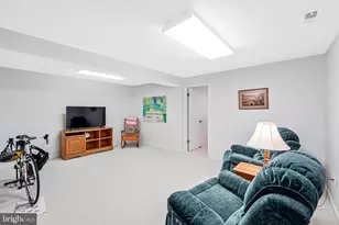 6615 Crayford St, Burke, VA 22015 - Photo 25