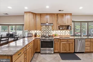 5202 Garner St, Springfield, VA 22151 - Photo 7