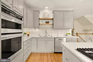 5420 Edsall Ridge Pl, Alexandria, VA 22312 - Photo 13