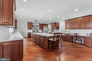 8541 Old Dominion Dr, McLean, VA 22102 - Photo 13
