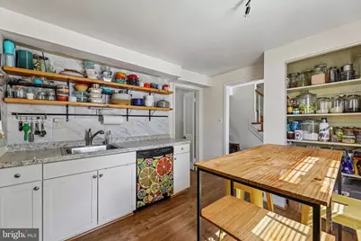 8227 McClelland, Alexandria, VA 22309 - Photo 7