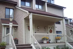 11242 Harbor Ct, Reston, VA 20191 - Photo 3