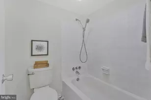 1621 Parkcrest Cir, Reston, VA 20190 - Photo 15