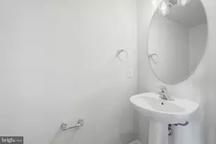 2951 Finsbury Pl, Fairfax, VA 22031 - Photo 19