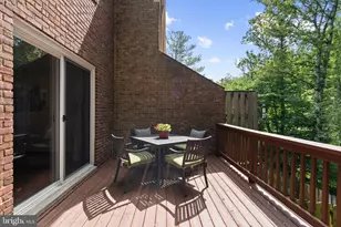 8943 Park Forest Dr, Springfield, VA 22152 - Photo 37