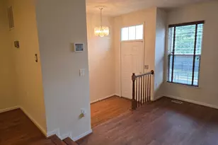 14635 Seasons Dr, Centreville, VA 20120 - Photo 3