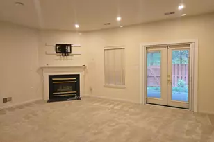 14635 Seasons Dr, Centreville, VA 20120 - Photo 37