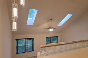 14635 Seasons Dr, Centreville, VA 20120 - Photo 25