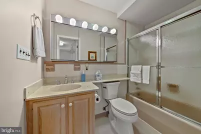 7018 Green Oak Drive, McLean, VA 22101 - Photo 33