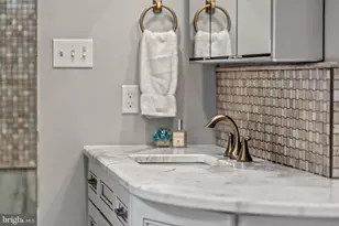 7018 Green Oak Dr, McLean, VA 22101 - Photo 25